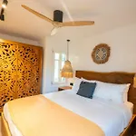 Zina Sunset View St Lazaros 8 Bedrooms Villa