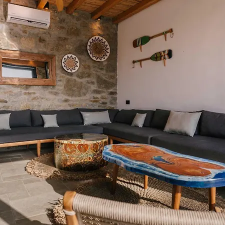 Zina Sunset View St Lazaros 8 Bedrooms Vila *