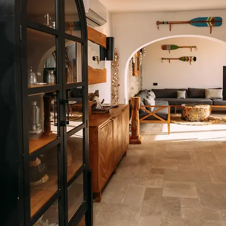 Zina Sunset View St Lazaros 8 Bedrooms Psarrou