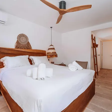 Zina Sunset View St Lazaros 8 Bedrooms Vila *