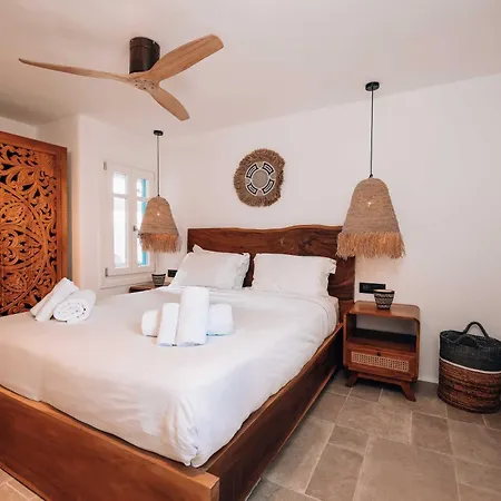 Zina Sunset View St Lazaros 8 Bedrooms *